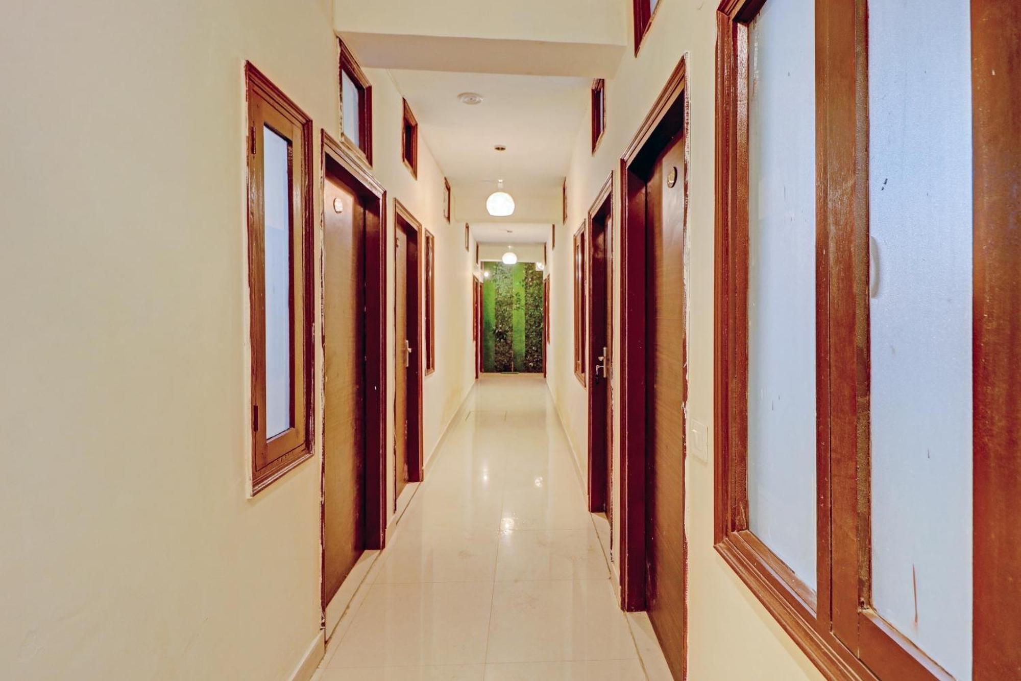 Hotel O Sky View Ludhiana Esterno foto