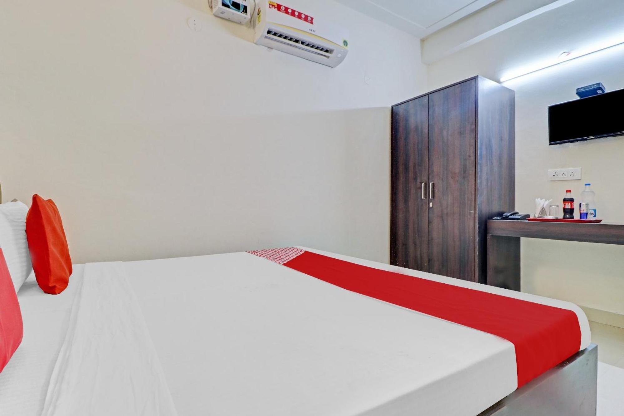 Hotel O Sky View Ludhiana Esterno foto