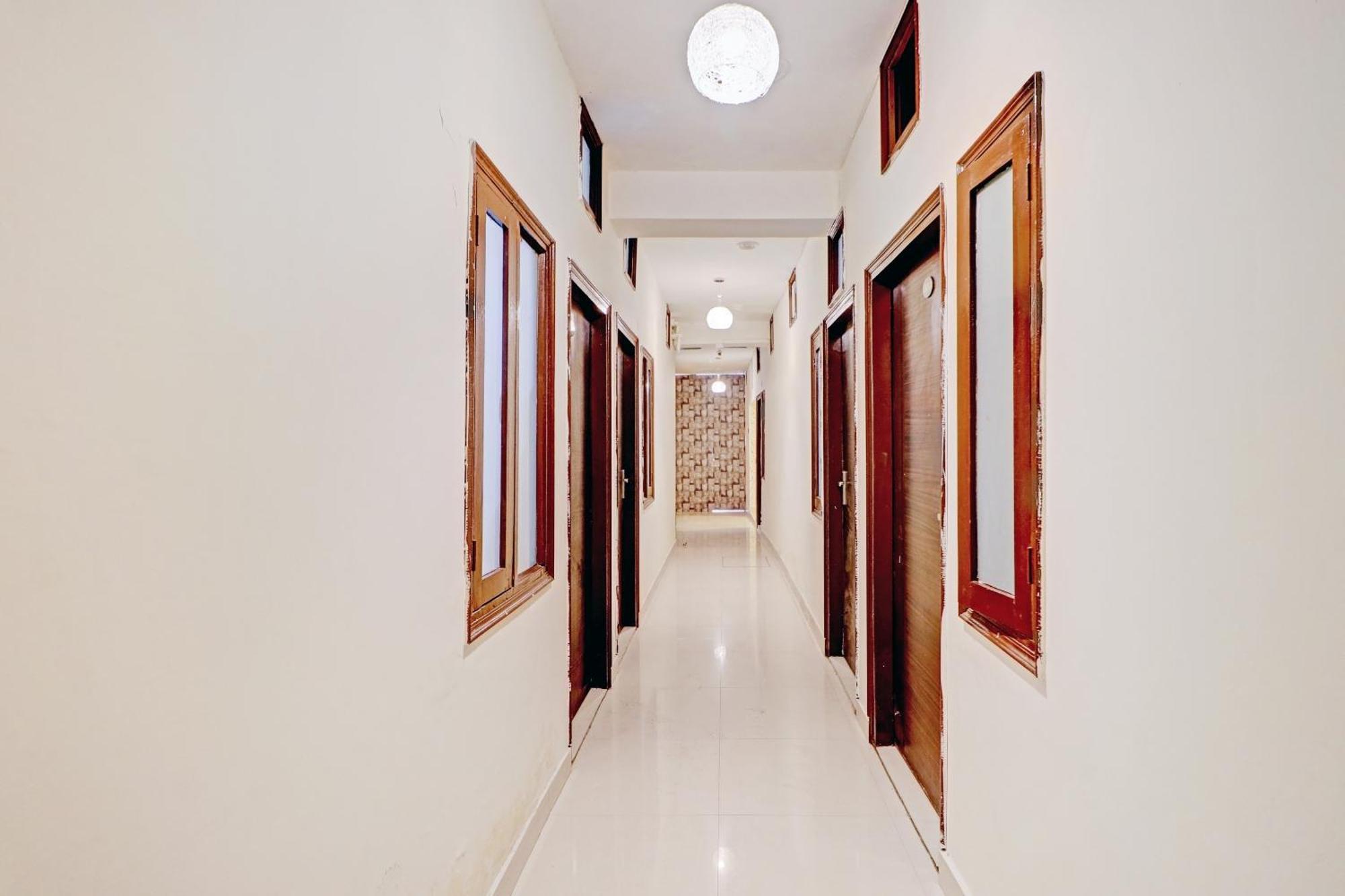 Hotel O Sky View Ludhiana Esterno foto